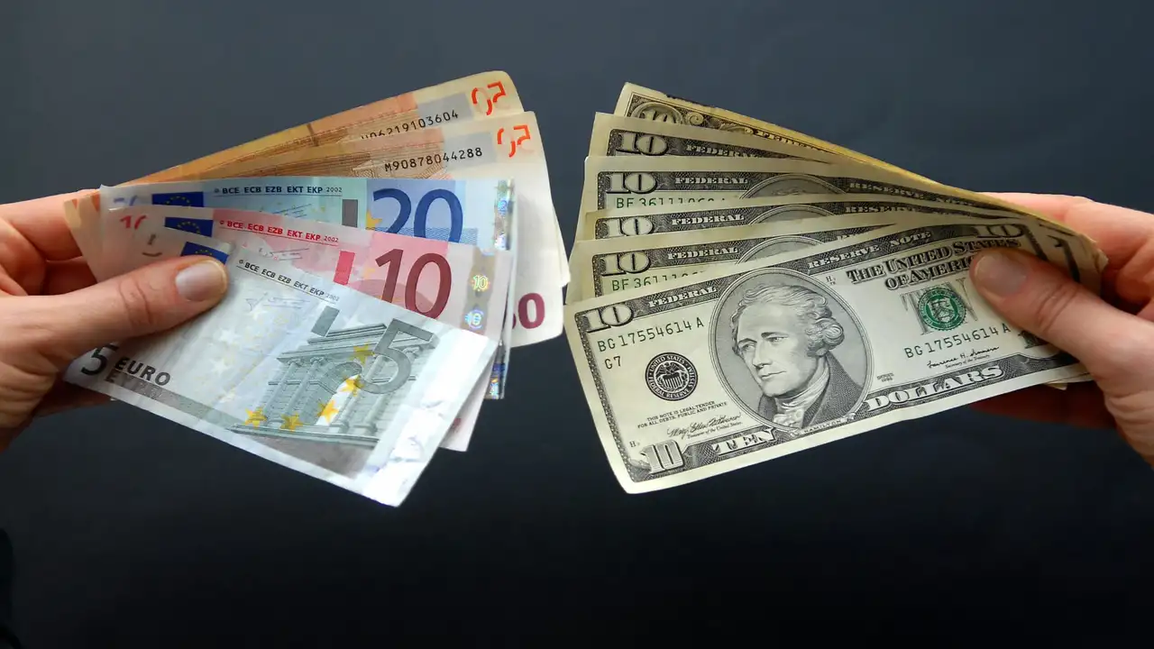 تحركات مفاجئة.. أسعار الدولار واليورو أمام الجنيه المصري بختام تعاملات الثلاثاء